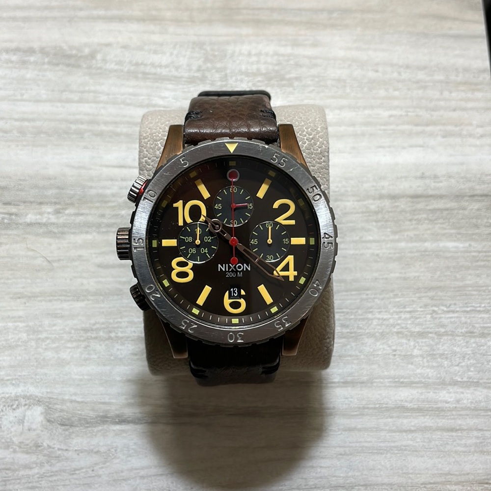 Nixon 48-20 Chronograph